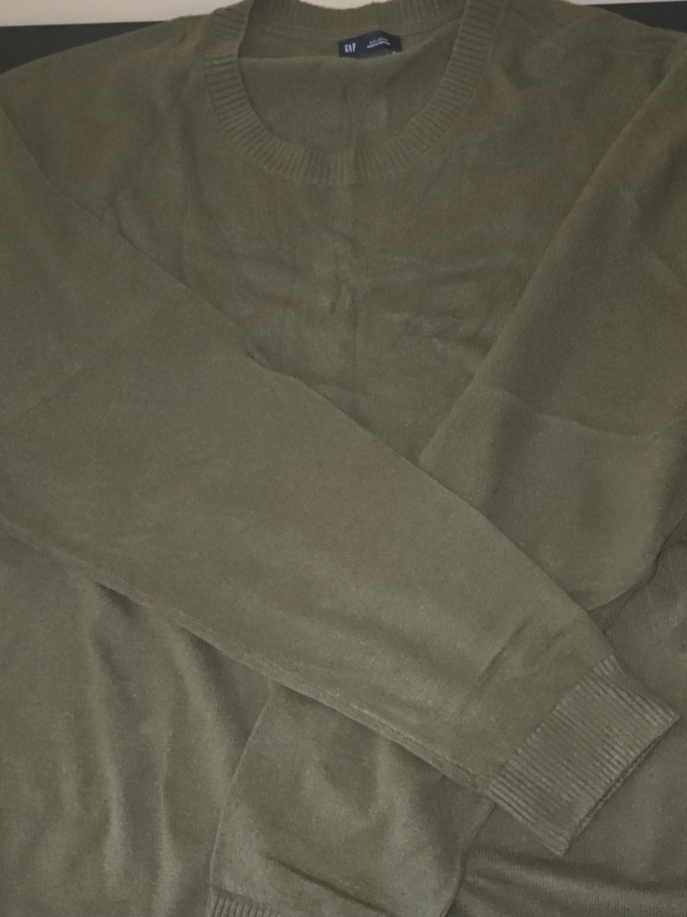 GAP Men's Olive Green Crewneck Sweater